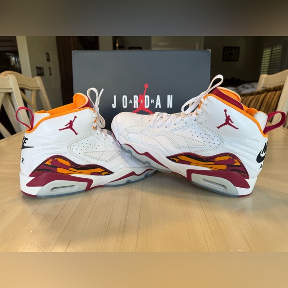 EUC - Authentic Nike Air Jordan Jumpman MVP’s Size 9 with Box - Picture 5 of 16